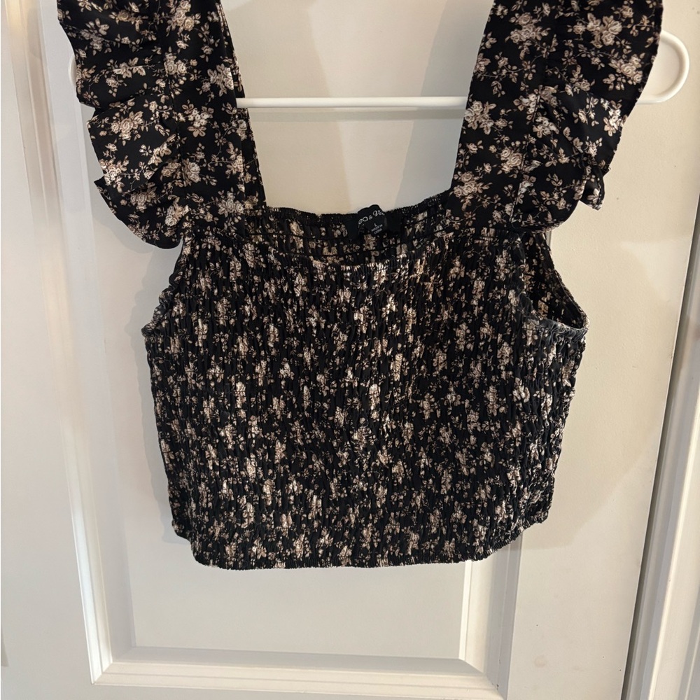 Floral Black Crop Top Size L